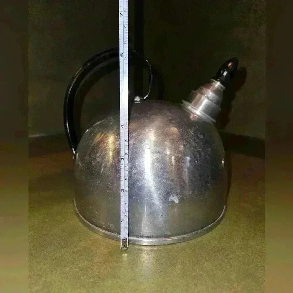 Comet Aluminum tea kettle‎ - Picture 2 of 6